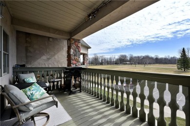 Ready to relax this summer?! This 2 bed, 2 bath, upper floor on Tagalong Golf Course in Wisconsin - for sale on GolfHomes.com, golf home, golf lot