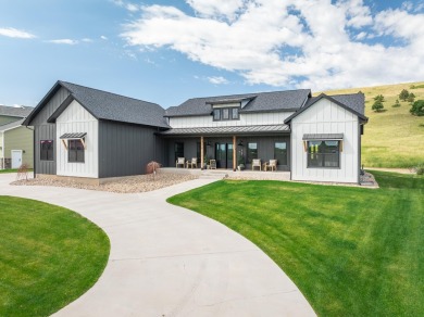 Listed by Shauna Sheets, KWBH, . This custom built and designed on Hart Ranch Golf Club in South Dakota - for sale on GolfHomes.com, golf home, golf lot