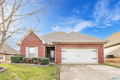 Welcome to this stunning 3-bedroom, 2-bath home in the on Canebrake Golf Club in Alabama - for sale on GolfHomes.com, golf home, golf lot