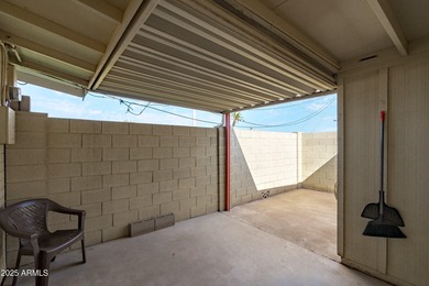 Charming Sun City home in a 55+ community! Enjoy a bright great on Sun City South Golf Course in Arizona - for sale on GolfHomes.com, golf home, golf lot