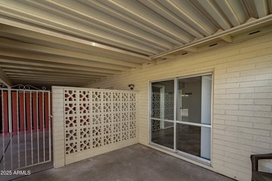 Charming Sun City home in a 55+ community! Enjoy a bright great on Sun City South Golf Course in Arizona - for sale on GolfHomes.com, golf home, golf lot