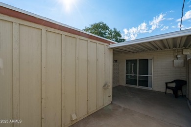 Charming Sun City home in a 55+ community! Enjoy a bright great on Sun City South Golf Course in Arizona - for sale on GolfHomes.com, golf home, golf lot