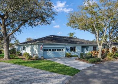 If you're looking for the home and community that has it all on Falcon Watch Golf Club in Florida - for sale on GolfHomes.com, golf home, golf lot