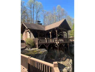 Build your dream home in the prestigious Smoky Mountain on Waynesville Country Club Inn in North Carolina - for sale on GolfHomes.com, golf home, golf lot
