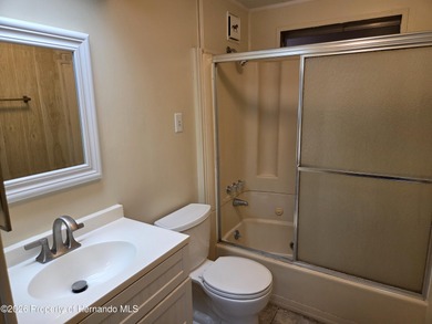 GOLF COURSE HOME WITH NEW ROOF! 2 BEDROOMS AND 2 BATHROOMS PLUS on High Point Golf Club, Inc. in Florida - for sale on GolfHomes.com, golf home, golf lot