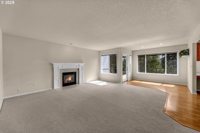 This meticulously maintained 3-bedroom, 2.5-bath home includes a on Pine Crest Golf Course in Washington - for sale on GolfHomes.com, golf home, golf lot