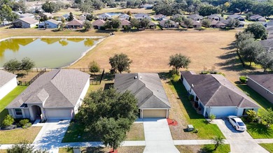 Look at this wonderful home in a great golf community with no on Meadow Oaks Golf and Country Club in Florida - for sale on GolfHomes.com, golf home, golf lot