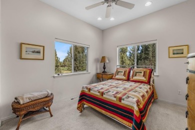 Located in the prestigious 55+ Eagle Crest Community, this on Eagle Crest Golf Resort - Resort Course in Oregon - for sale on GolfHomes.com, golf home, golf lot