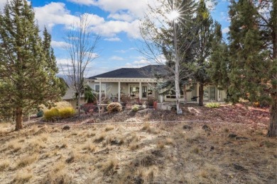 Located in the prestigious 55+ Eagle Crest Community, this on Eagle Crest Golf Resort - Resort Course in Oregon - for sale on GolfHomes.com, golf home, golf lot