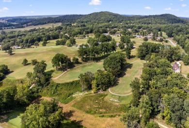 Fall in love with a beautifully updated home in one of the on Eagles Nest Country Club in Kentucky - for sale on GolfHomes.com, golf home, golf lot