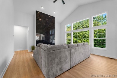 This stunning 3 bedroom, 2.5 bath townhome in Porto Cima has on The Club At Porto Cima in Missouri - for sale on GolfHomes.com, golf home, golf lot
