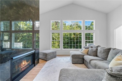 This stunning 3 bedroom, 2.5 bath townhome in Porto Cima has on The Club At Porto Cima in Missouri - for sale on GolfHomes.com, golf home, golf lot