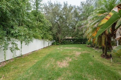 Welcome to this spacious three-bedroom on East Lake Woodlands Country Club in Florida - for sale on GolfHomes.com, golf home, golf lot