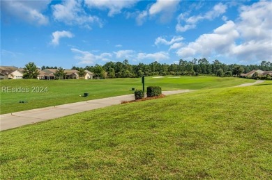 Fabulous Surrey Crest w/ Loft. 3 bdrms, 3 baths, Carolina Rm + on Argent Lakes Golf Course in South Carolina - for sale on GolfHomes.com, golf home, golf lot