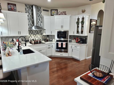 WELCOME TO YOUR BEAUTIFUL POOL HOME!! THIS STUNNING 3,000+ sq on Silverthorn Country Club in Florida - for sale on GolfHomes.com, golf home, golf lot