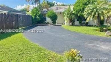 Amazing property, in excellent location in Doral, gated on Jim McLean Signature Course in Florida - for sale on GolfHomes.com, golf home, golf lot