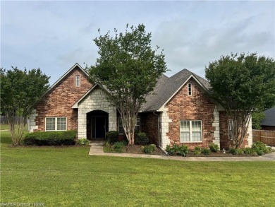 This is the home with it all--boasting over 2,000 square feet of on Vache-Grasse Country Club in Arkansas - for sale on GolfHomes.com, golf home, golf lot