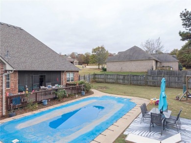 This is the home with it all--boasting over 2,000 square feet of on Vache-Grasse Country Club in Arkansas - for sale on GolfHomes.com, golf home, golf lot
