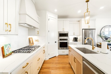 Turn-key nightly rental in Desert Color Resort, located just on Sunriver Golf Club in Utah - for sale on GolfHomes.com, golf home, golf lot