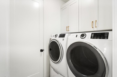 Turn-key nightly rental in Desert Color Resort, located just on Sunriver Golf Club in Utah - for sale on GolfHomes.com, golf home, golf lot