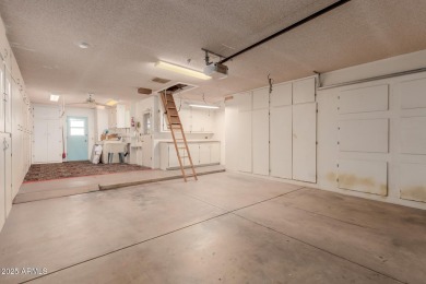 Looking for a spacious home where you can add your own touches? on Grandview Golf Course in Arizona - for sale on GolfHomes.com, golf home, golf lot