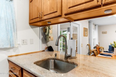 Welcome to this awesome buy in Clearbrook! Enjoy easy living in on Rossmoor Golf Club in New Jersey - for sale on GolfHomes.com, golf home, golf lot