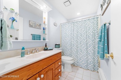 Welcome to this awesome buy in Clearbrook! Enjoy easy living in on Rossmoor Golf Club in New Jersey - for sale on GolfHomes.com, golf home, golf lot