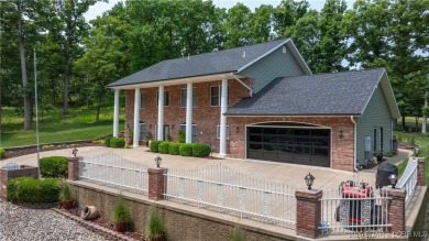 Beautifully updated GRAND 2 Story in Country Club Estates will on Seasons Ridge At Four Seasons in Missouri - for sale on GolfHomes.com, golf home, golf lot