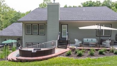 Beautifully updated GRAND 2 Story in Country Club Estates will on Seasons Ridge At Four Seasons in Missouri - for sale on GolfHomes.com, golf home, golf lot