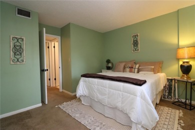 Discover stylish comfort in this beautiful 2-bedroom, 2-bathroom on Cove Cay Country Club in Florida - for sale on GolfHomes.com, golf home, golf lot