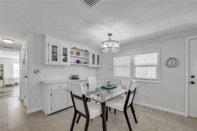 Under contract-accepting backup offers. Discover comfort, style on Maple Leaf Golf and Country Club in Florida - for sale on GolfHomes.com, golf home, golf lot