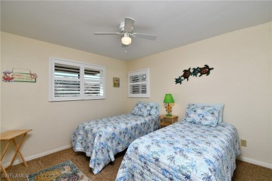 This turnkey furnished 3/2 condo with attached one car garage is on Eagle Ridge Golf and Tennis Club in Florida - for sale on GolfHomes.com, golf home, golf lot