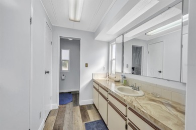 Under contract-accepting backup offers. Discover comfort, style on Maple Leaf Golf and Country Club in Florida - for sale on GolfHomes.com, golf home, golf lot