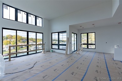 Amazing New Waterfront Home built by Thomas Construction in on The Oaks Golf Course in Missouri - for sale on GolfHomes.com, golf home, golf lot