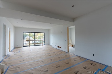 Amazing New Waterfront Home built by Thomas Construction in on The Oaks Golf Course in Missouri - for sale on GolfHomes.com, golf home, golf lot