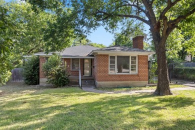 Buyer was unable to get funded. Very spacious home Just 2 on Cedar Crest Golf Course in Texas - for sale on GolfHomes.com, golf home, golf lot