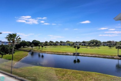 MARGATE FL GORGEOUS PENTHOUSE WITH A MILLION DOLLAR GOLF AND on Oriole Golf and Tennis Club in Florida - for sale on GolfHomes.com, golf home, golf lot