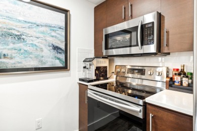 Updated & Upscale | Ground Floor Resort Retreat! Fully renovated on Sandestin Golf and Beach Resort - Raven in Florida - for sale on GolfHomes.com, golf home, golf lot