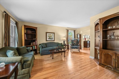 Cress Creek on the golf course! Enjoy this updated & spacious on Cress Creek Country Club in Illinois - for sale on GolfHomes.com, golf home, golf lot