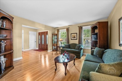 Cress Creek on the golf course! Enjoy this updated & spacious on Cress Creek Country Club in Illinois - for sale on GolfHomes.com, golf home, golf lot