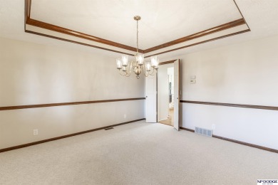 Tim Salzbrenner, M: , tsalzbrenner,   - Enjoy resort-style on Oak Hills Country Club in Nebraska - for sale on GolfHomes.com, golf home, golf lot