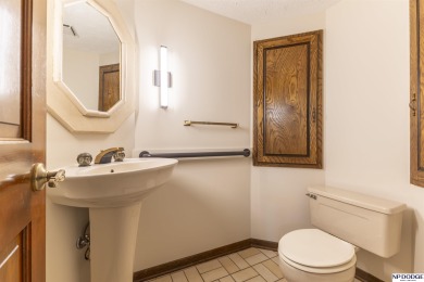 Tim Salzbrenner, M: , tsalzbrenner,   - Enjoy resort-style on Oak Hills Country Club in Nebraska - for sale on GolfHomes.com, golf home, golf lot