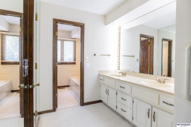 Tim Salzbrenner, M: , tsalzbrenner,   - Enjoy resort-style on Oak Hills Country Club in Nebraska - for sale on GolfHomes.com, golf home, golf lot