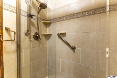 Tim Salzbrenner, M: , tsalzbrenner,   - Enjoy resort-style on Oak Hills Country Club in Nebraska - for sale on GolfHomes.com, golf home, golf lot