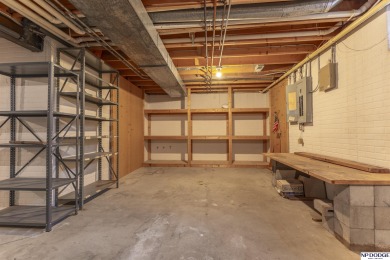 Tim Salzbrenner, M: , tsalzbrenner,   - Enjoy resort-style on Oak Hills Country Club in Nebraska - for sale on GolfHomes.com, golf home, golf lot