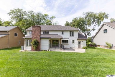 Tim Salzbrenner, M: , tsalzbrenner,   - Enjoy resort-style on Oak Hills Country Club in Nebraska - for sale on GolfHomes.com, golf home, golf lot