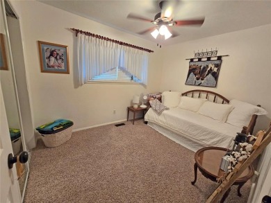 Paradise in the heart of OKC!  This charming 3 bed, 2 bath home on Lake Hefner Golf Club in Oklahoma - for sale on GolfHomes.com, golf home, golf lot