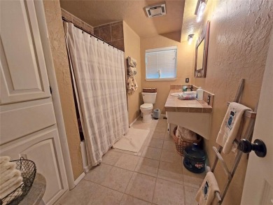 Paradise in the heart of OKC!  This charming 3 bed, 2 bath home on Lake Hefner Golf Club in Oklahoma - for sale on GolfHomes.com, golf home, golf lot