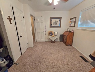 Paradise in the heart of OKC!  This charming 3 bed, 2 bath home on Lake Hefner Golf Club in Oklahoma - for sale on GolfHomes.com, golf home, golf lot
