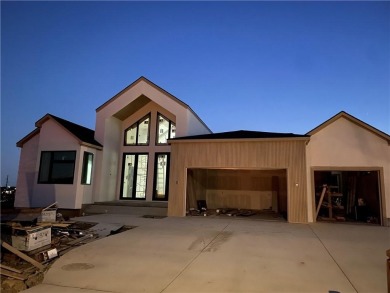 WaterCrest Landing | Sunset Views. Elevated Living. 

LUXURY on Falcon Ridge Golf Course in Kansas - for sale on GolfHomes.com, golf home, golf lot
